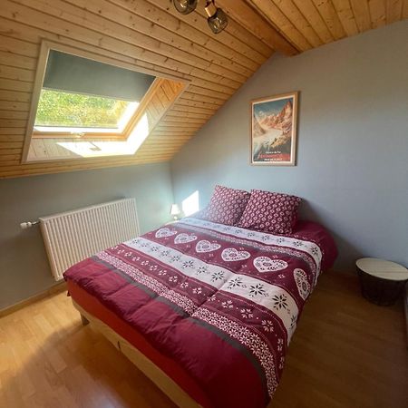 Appartement Entre Lac Et Montagnes Thones Exterior photo